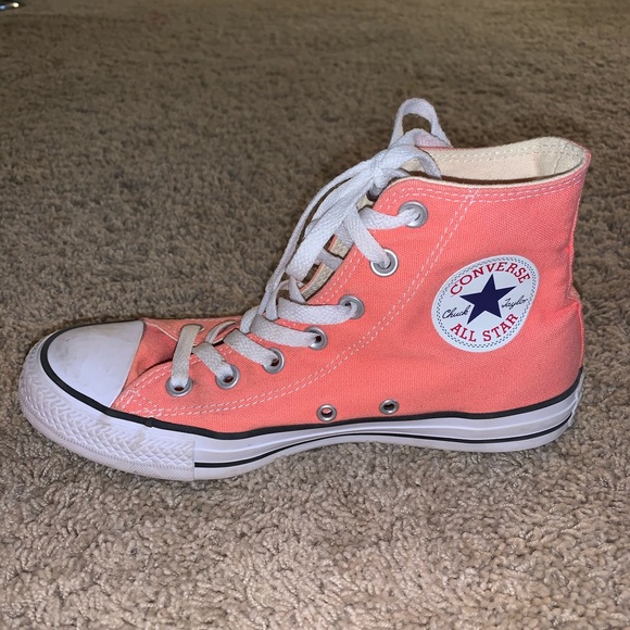 peach high top converse